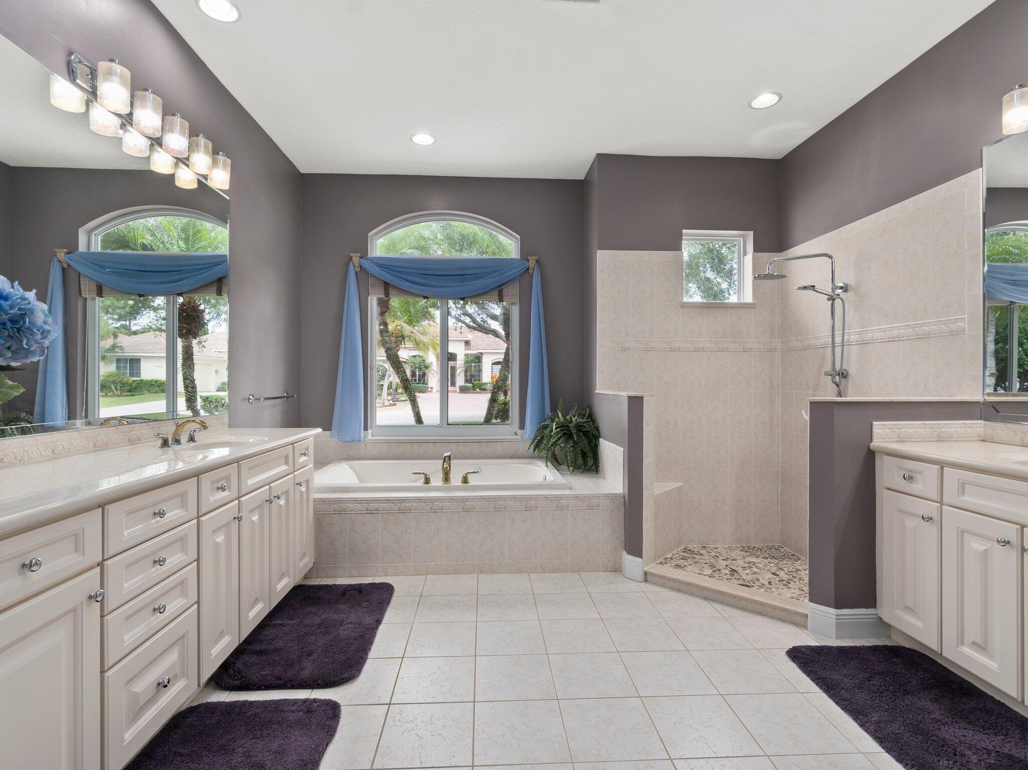 POD 26 AT THE RESERVE PHASE 1 CYPRESS POINT - Residential