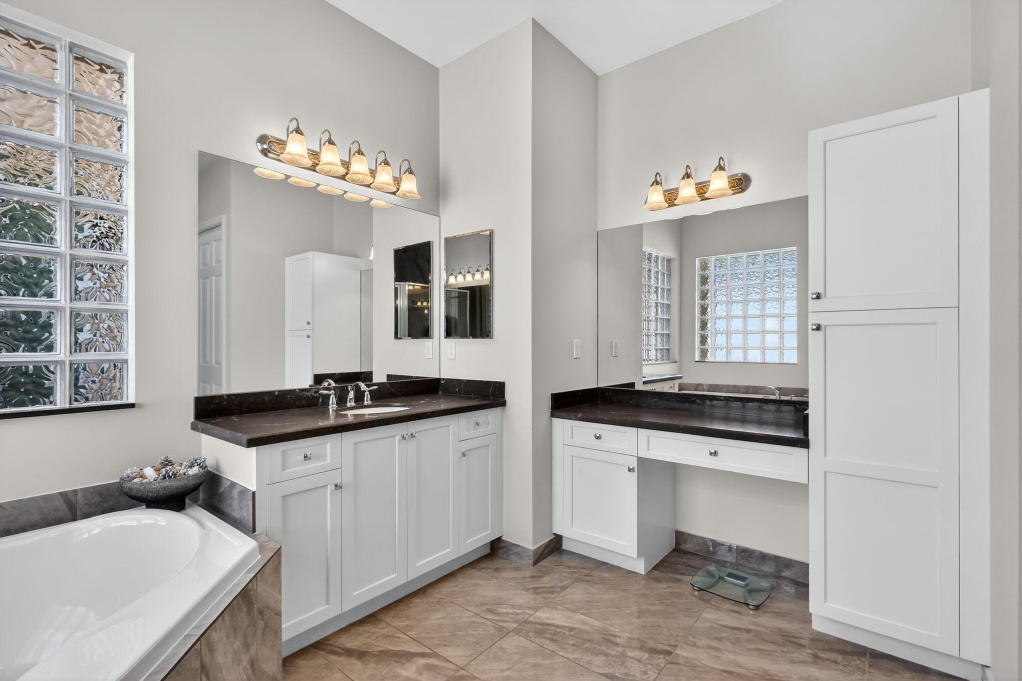 VALENCIA COVE AGR PUD SOUTH PL - Residential Lease