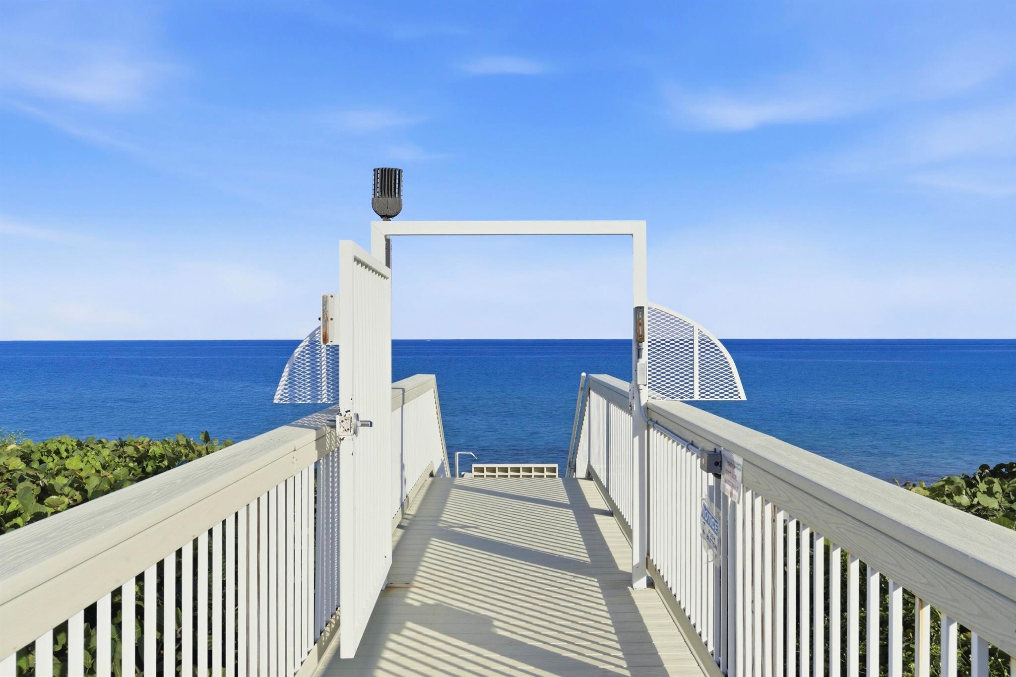 MERIDIAN OF PALM BEACH - Residential