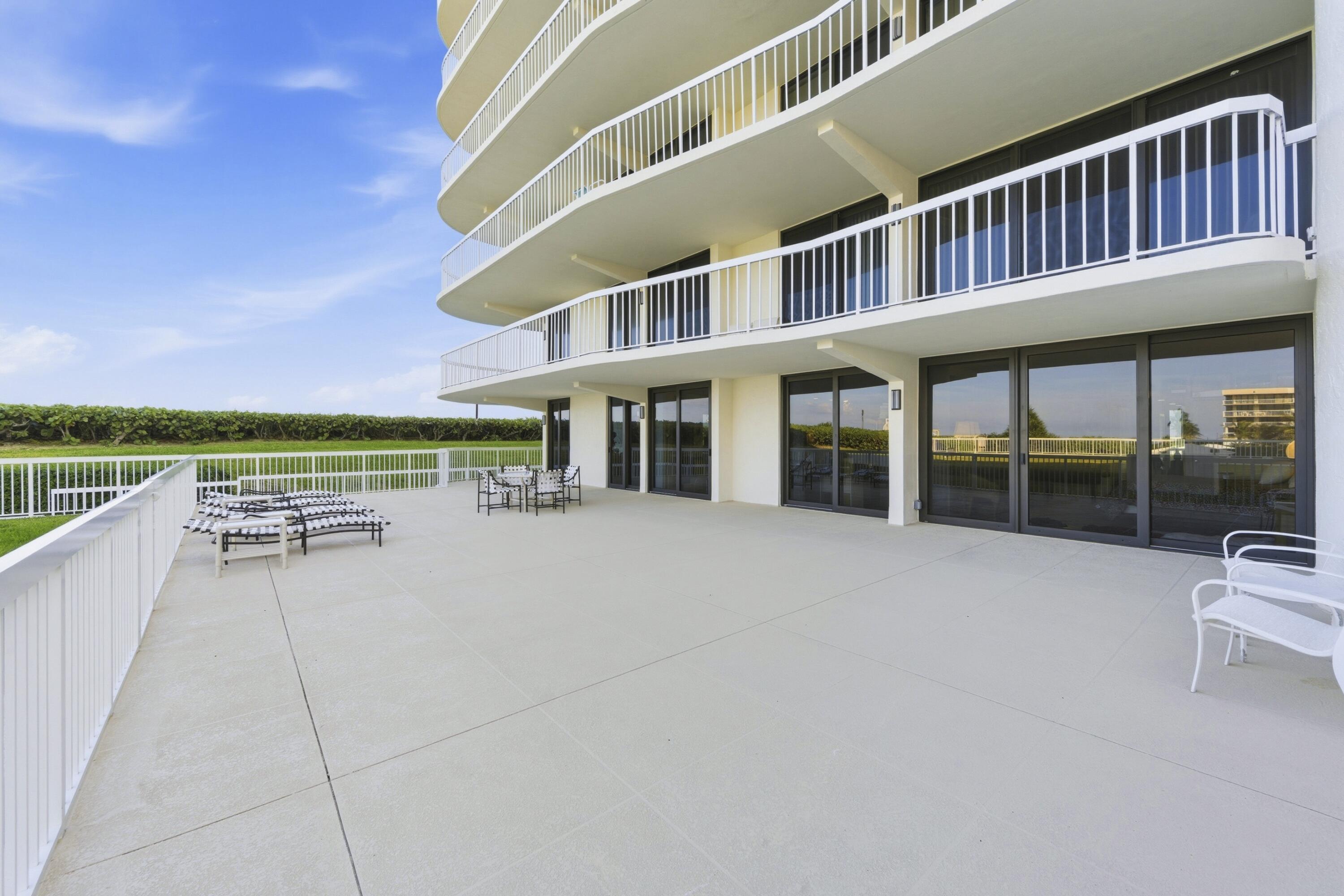 3300 S Ocean Boulevard 103s