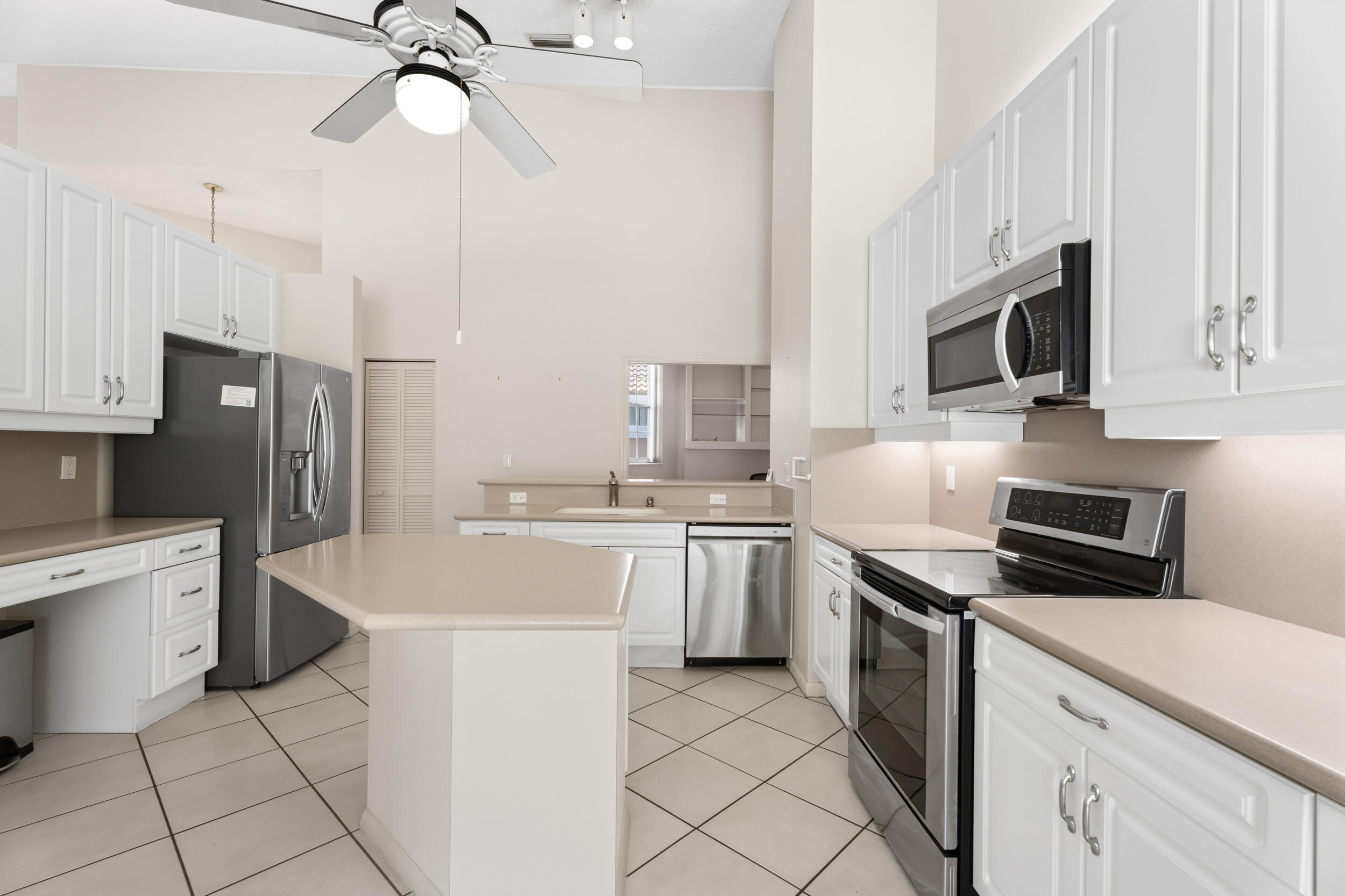 EASTPOINTE SUB 10-A - Residential