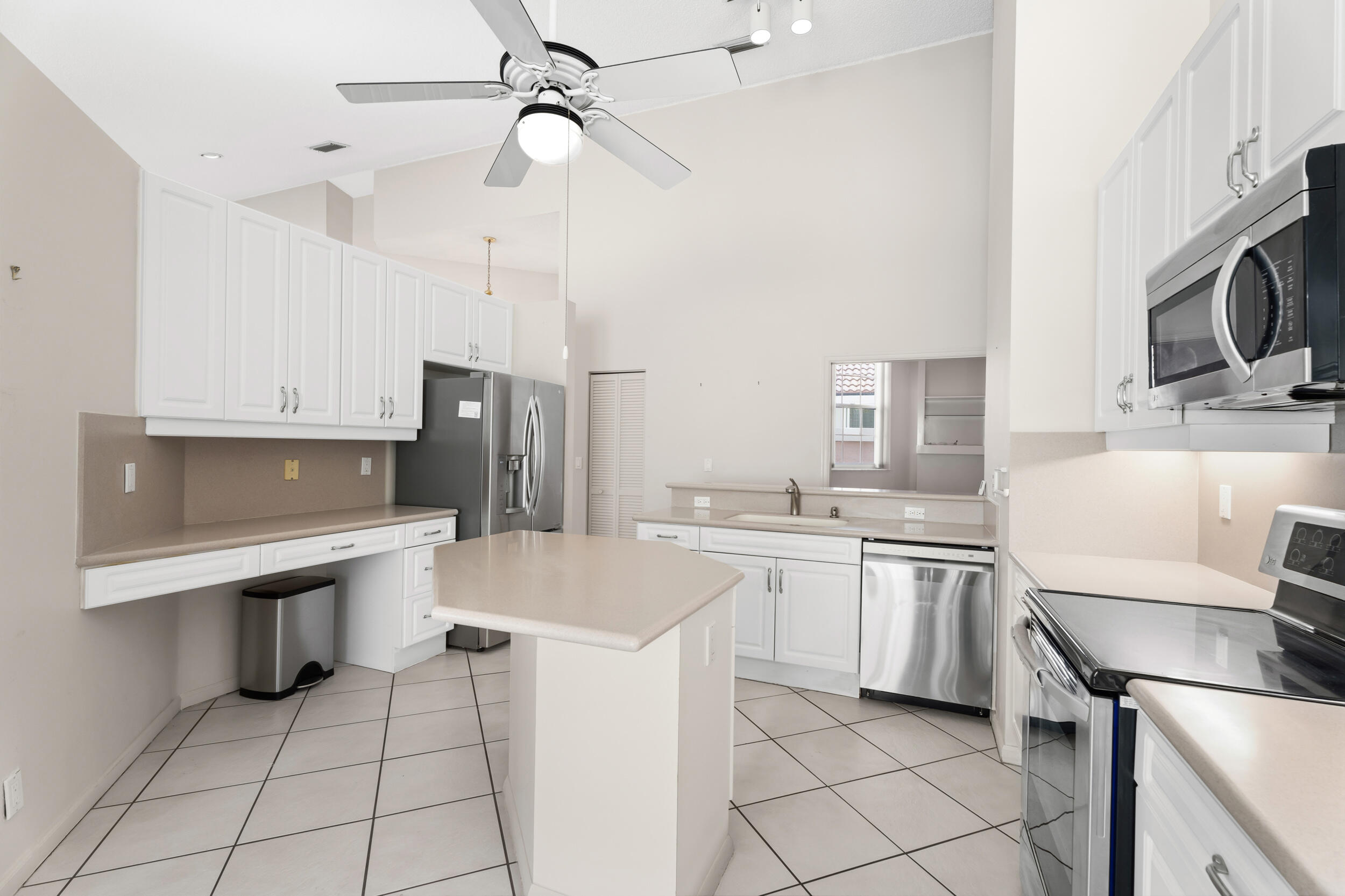 EASTPOINTE SUB 10-A - Residential