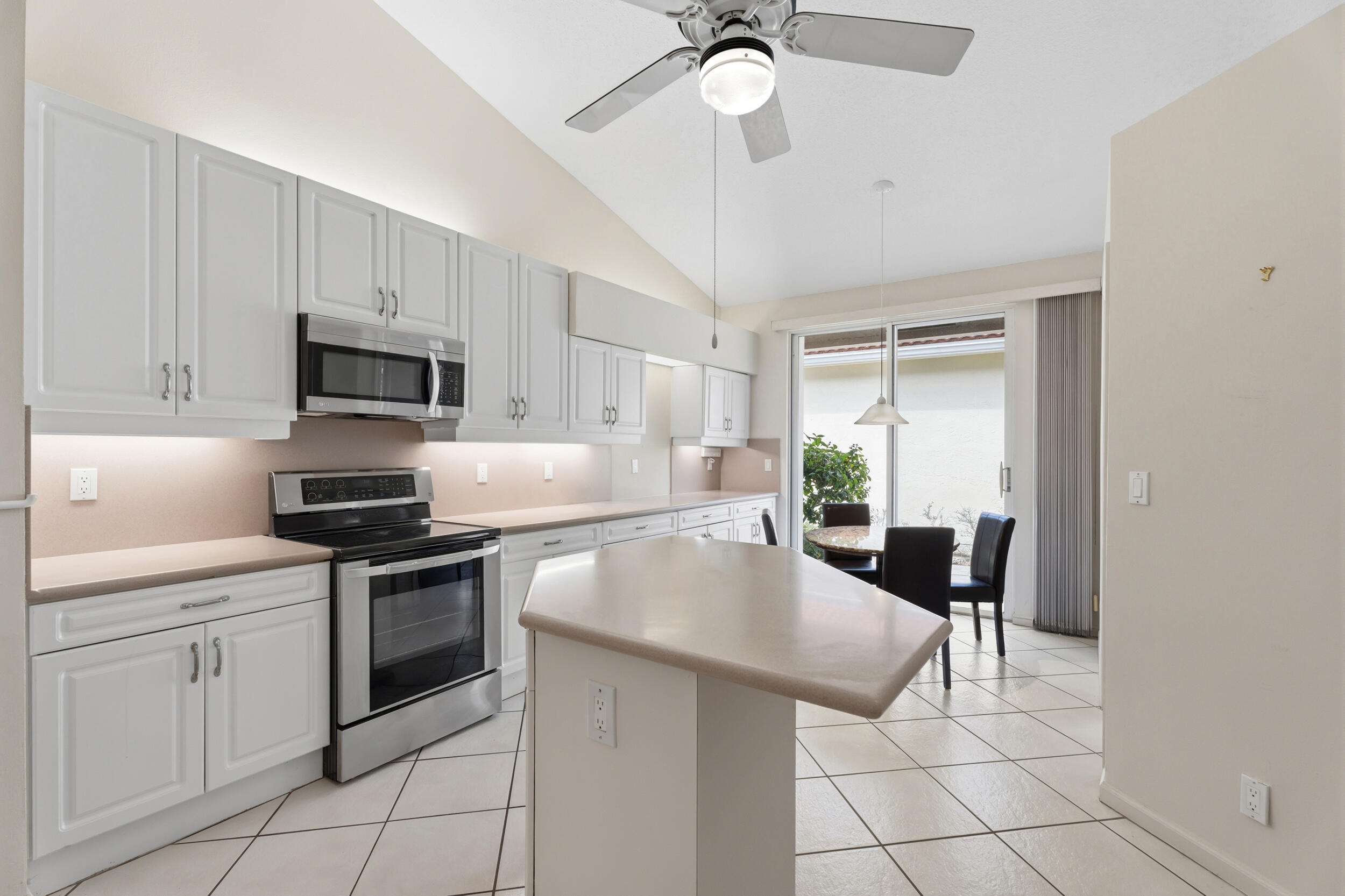 EASTPOINTE SUB 10-A - Residential