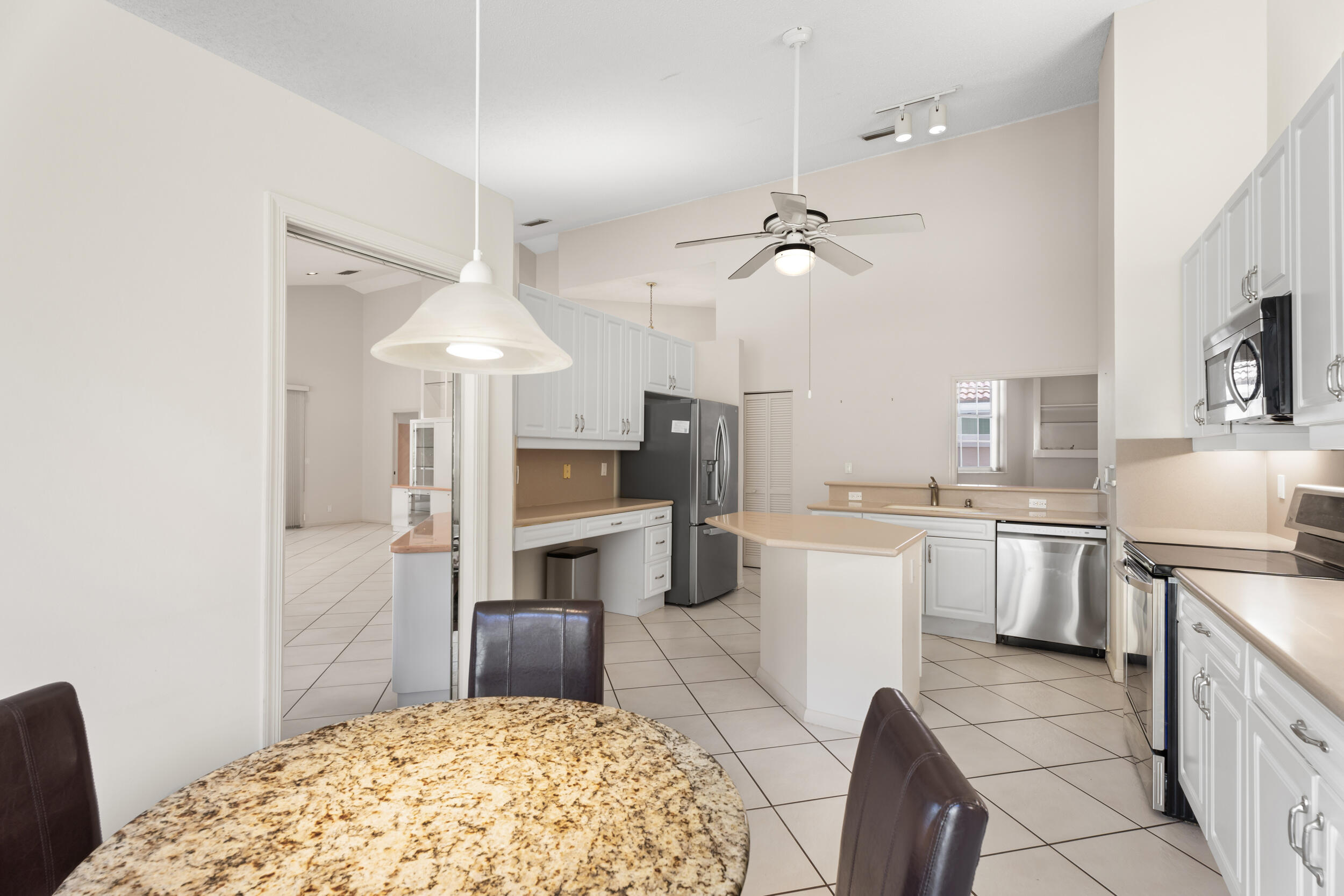 EASTPOINTE SUB 10-A - Residential