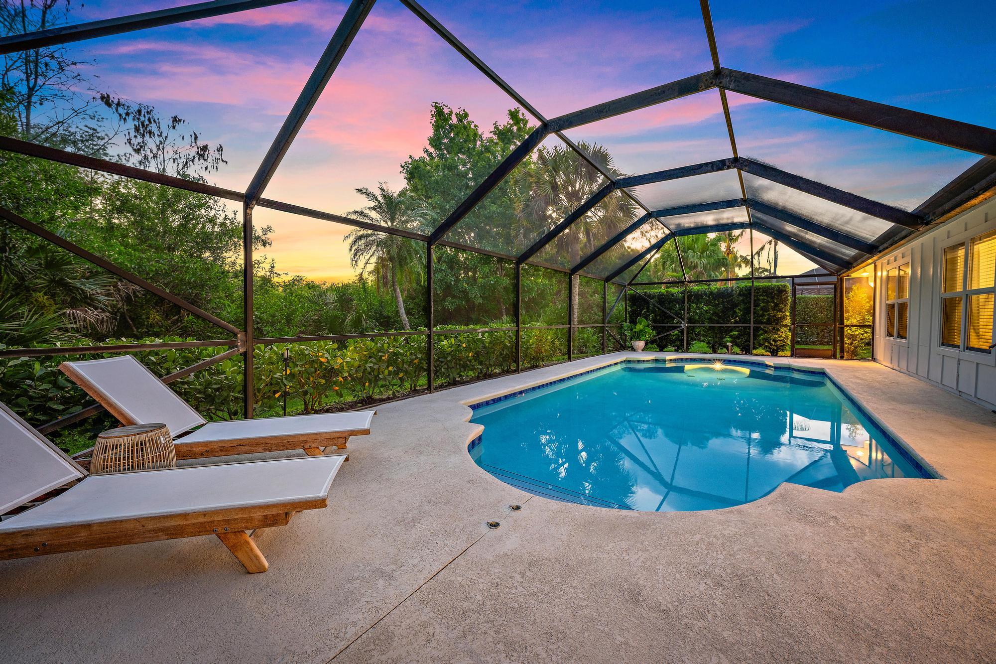 SHORES 4 - Residential