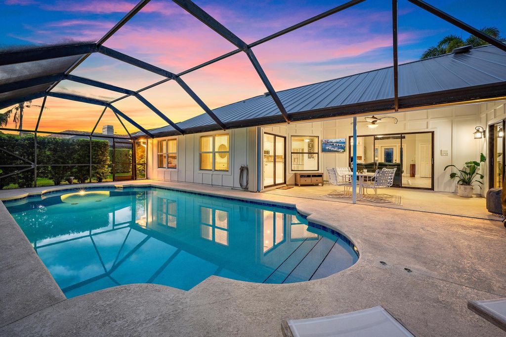 Photo of 6462 Winding Lake Drive, Jupiter, FL 33458 (MLS # B26015861)