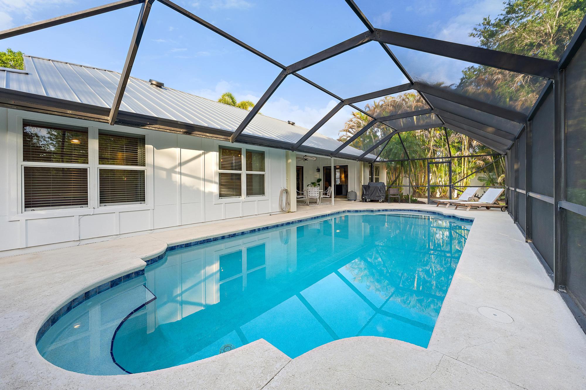 SHORES 4 - Residential