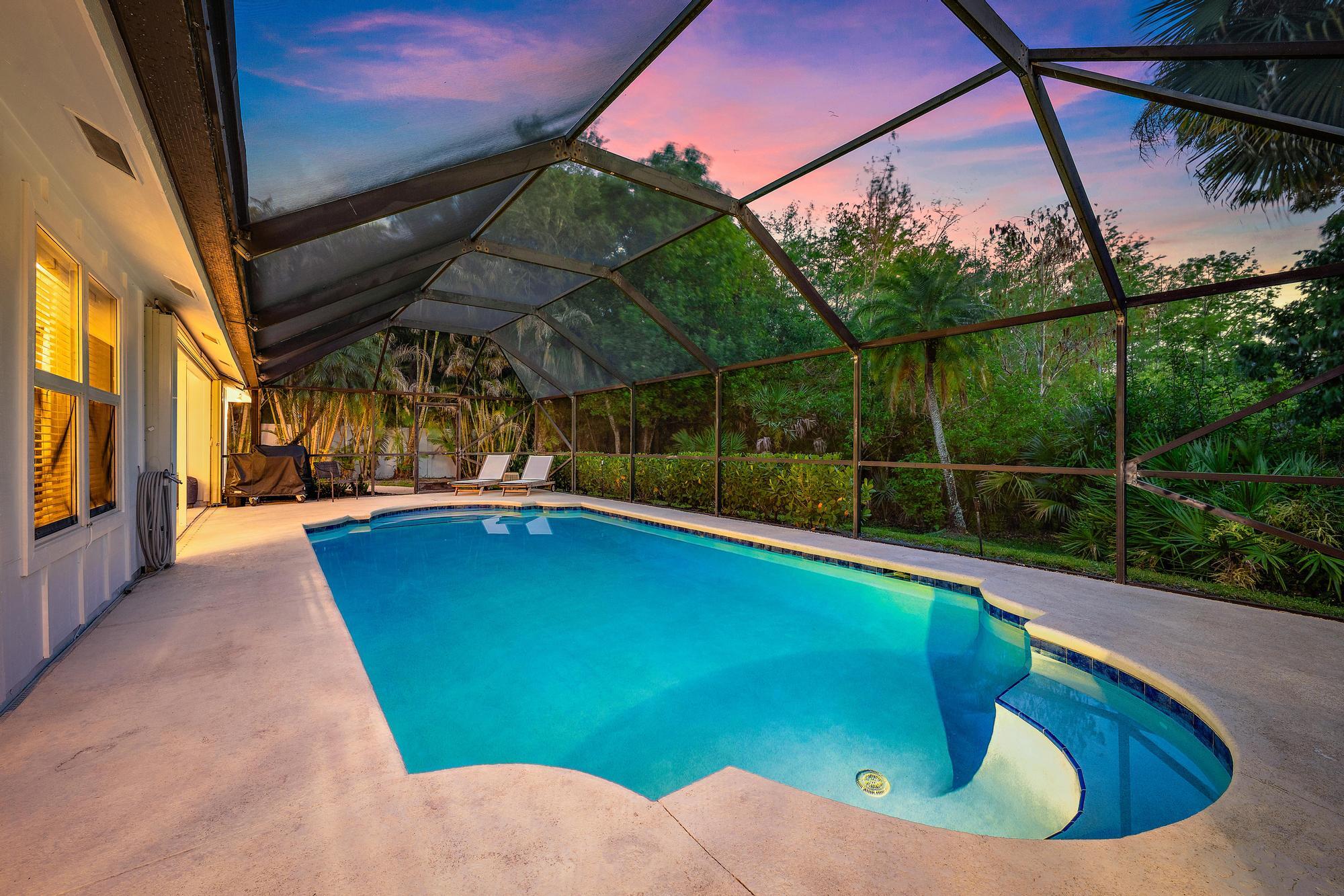 SHORES 4 - Residential