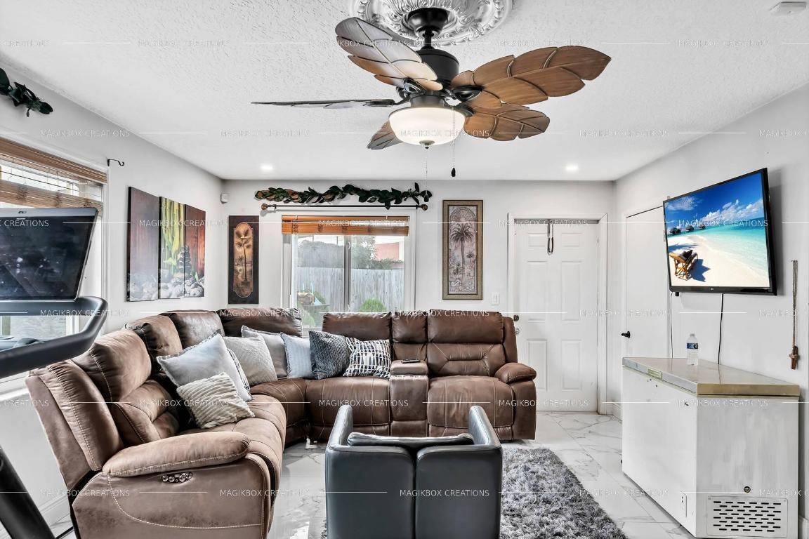 MANGONIA HILLS - Residential