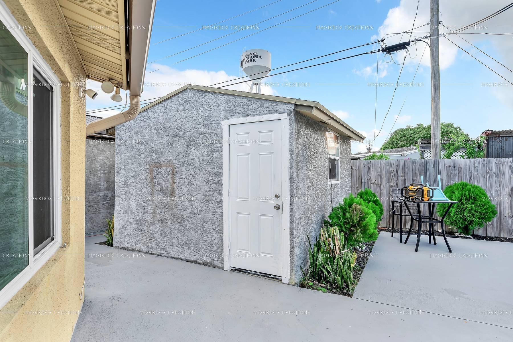 MANGONIA HILLS - Residential