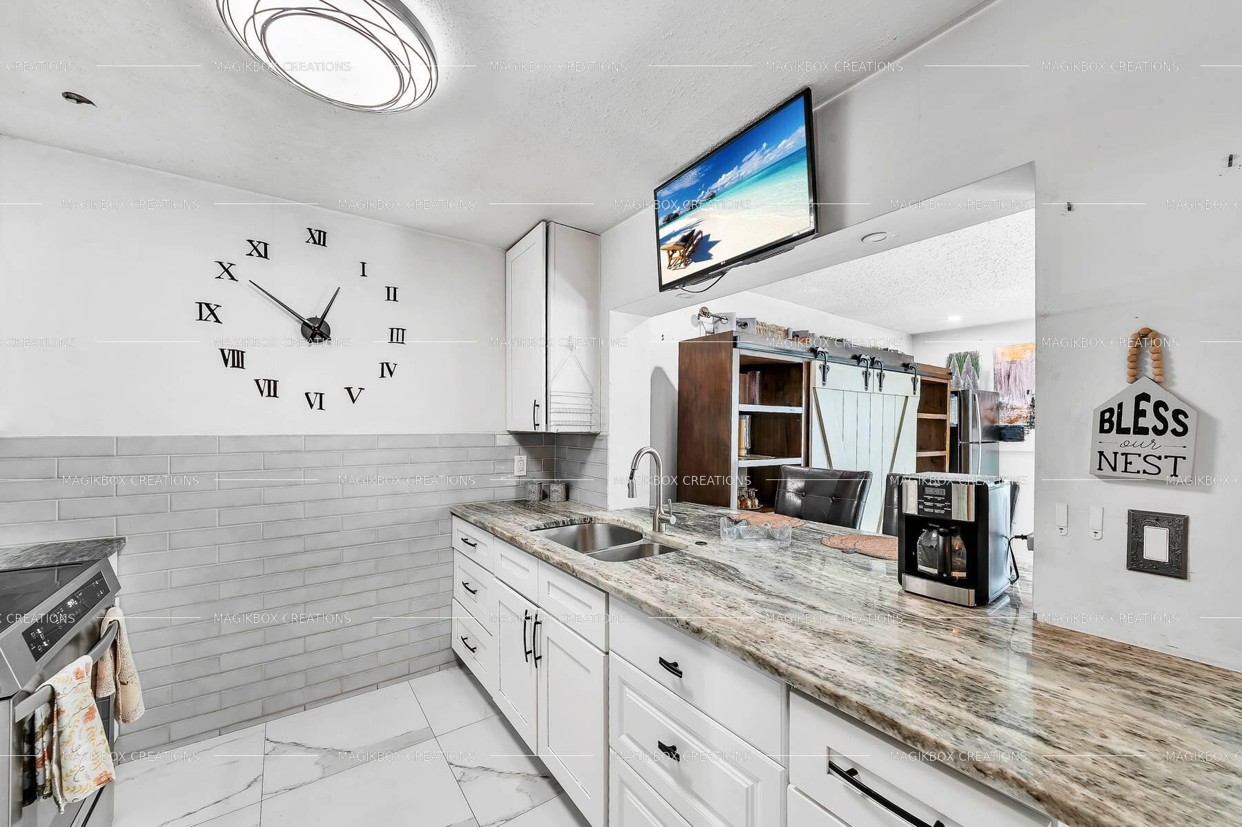 MANGONIA HILLS - Residential