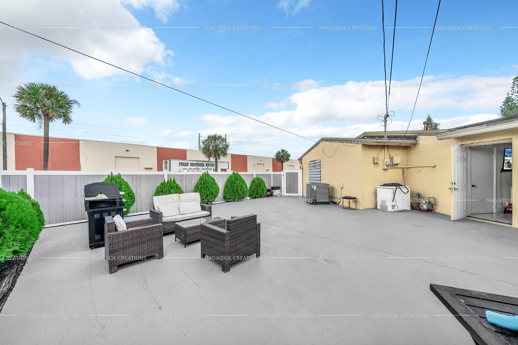 MANGONIA HILLS - Residential