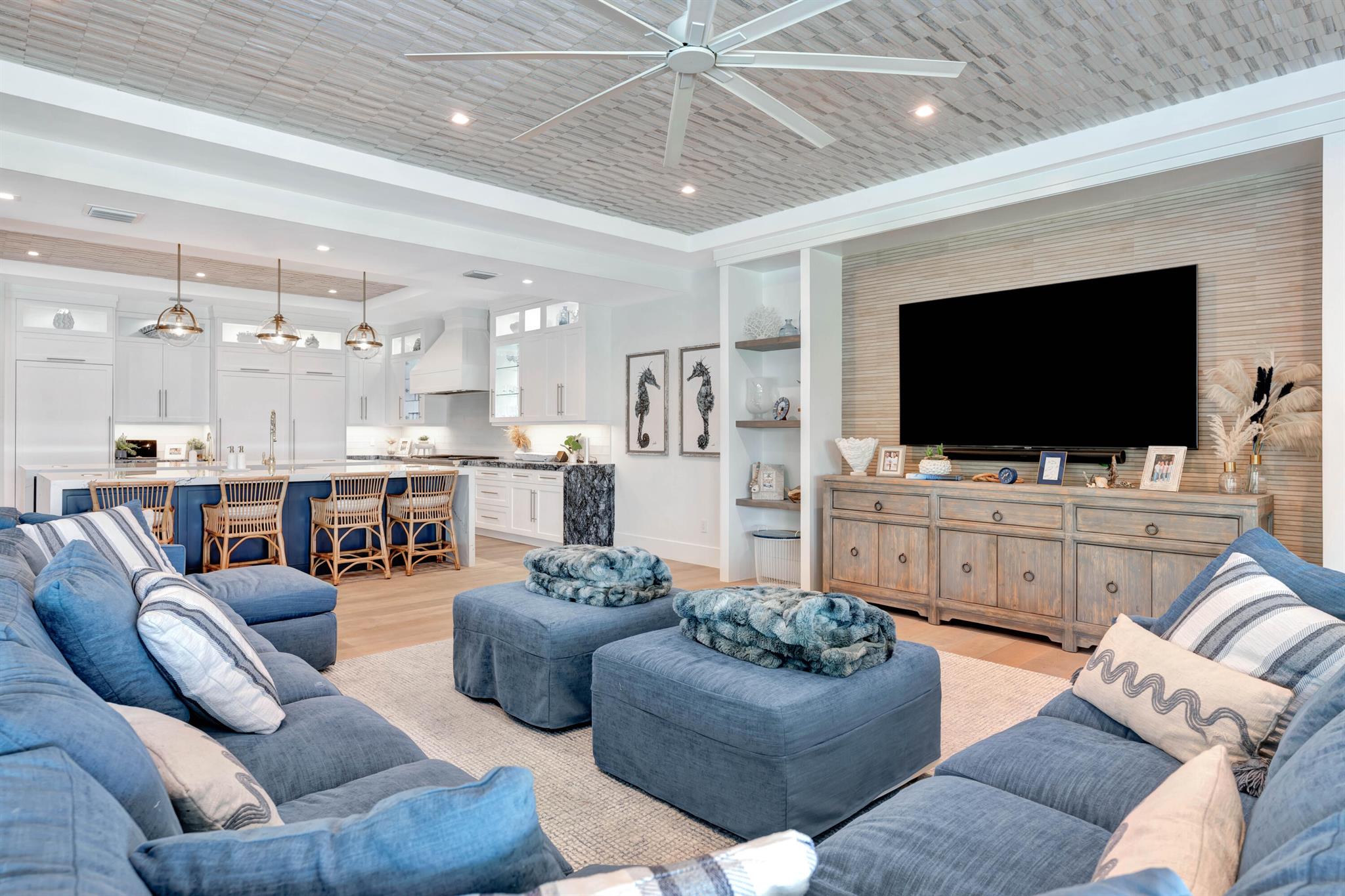 JUPITER INLET BEACH COLON - Residential