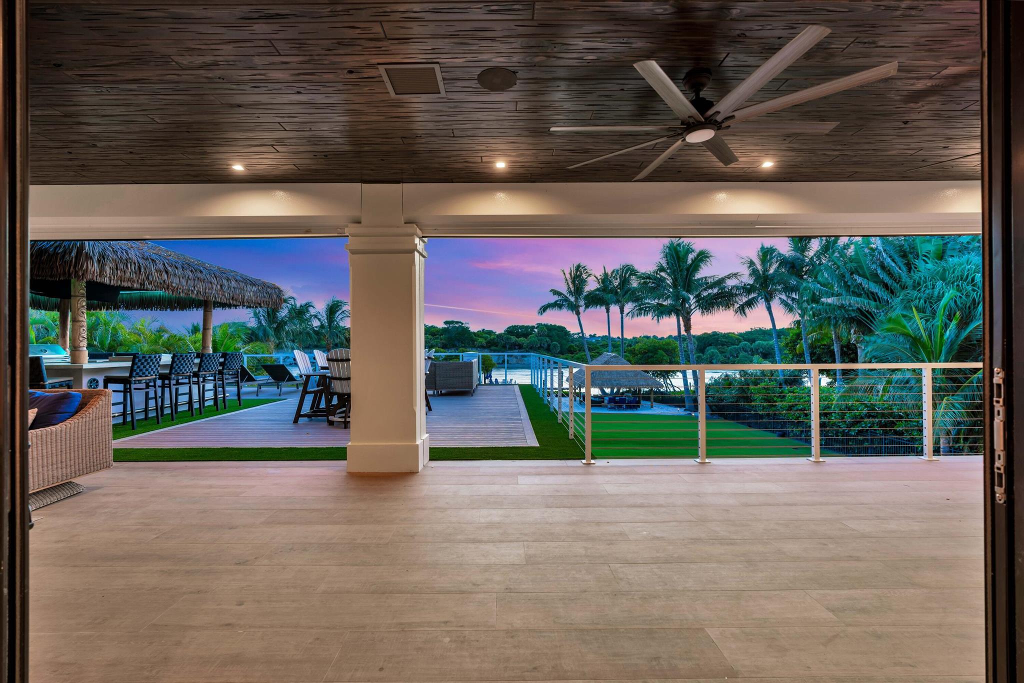 JUPITER INLET BEACH COLON - Residential