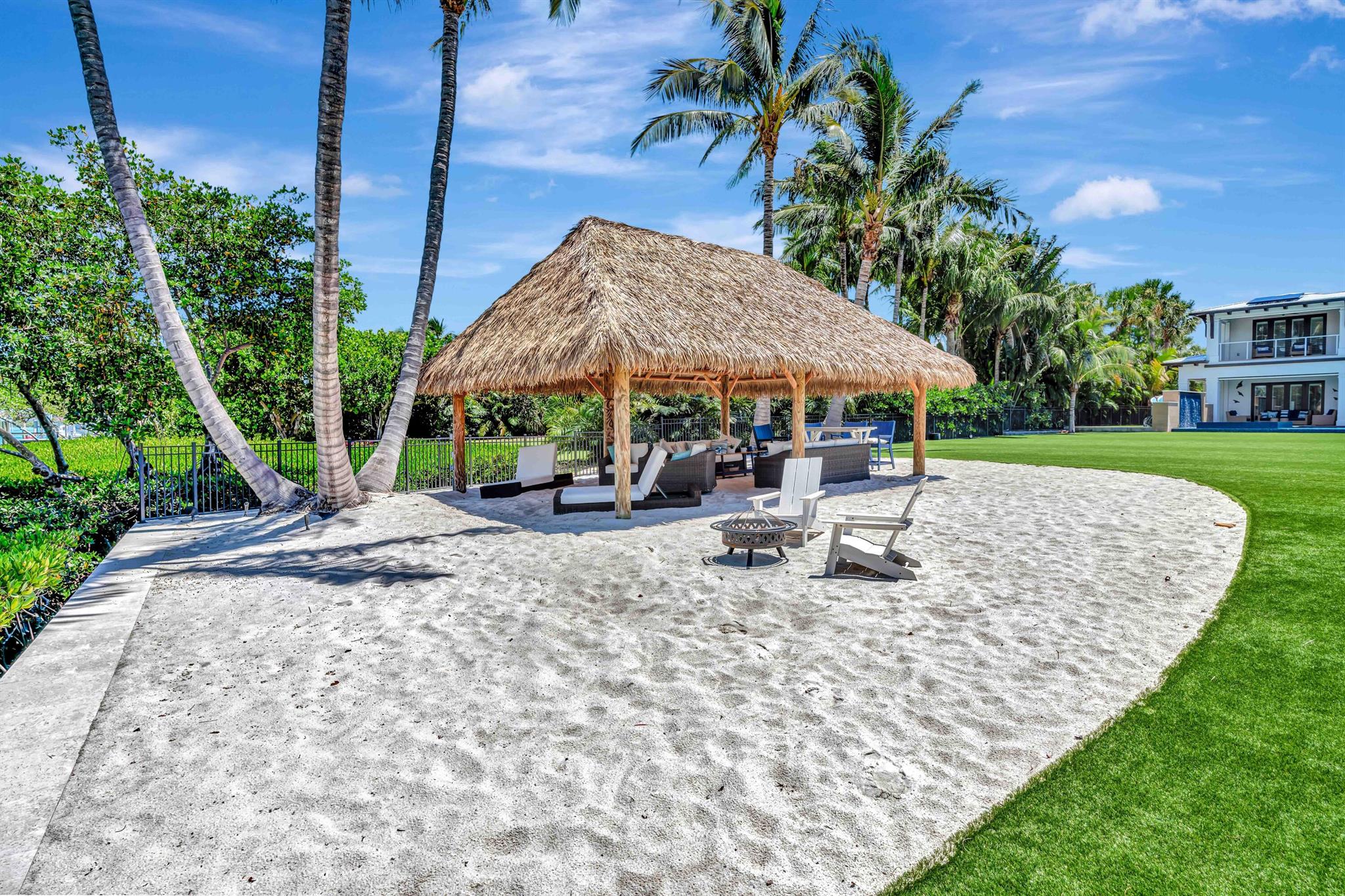 JUPITER INLET BEACH COLON - Residential