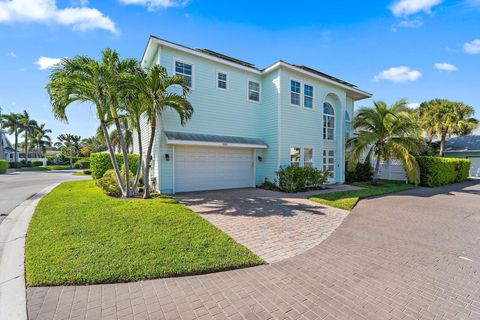 Photo of 807 Xanadu Place, Jupiter, FL 33477 (MLS # R11138074)