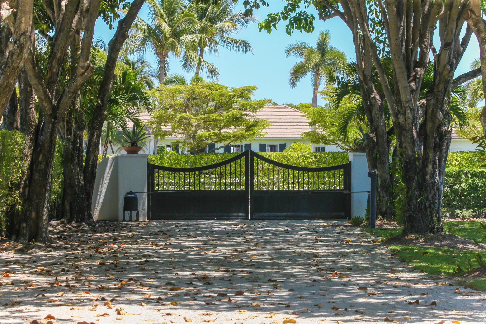 SADDLE TRAIL PARK OF WELL - Residential Lease