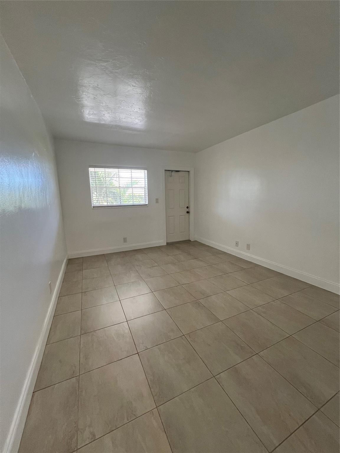 Coral Ridge Comm Blvd Add - Residential Lease