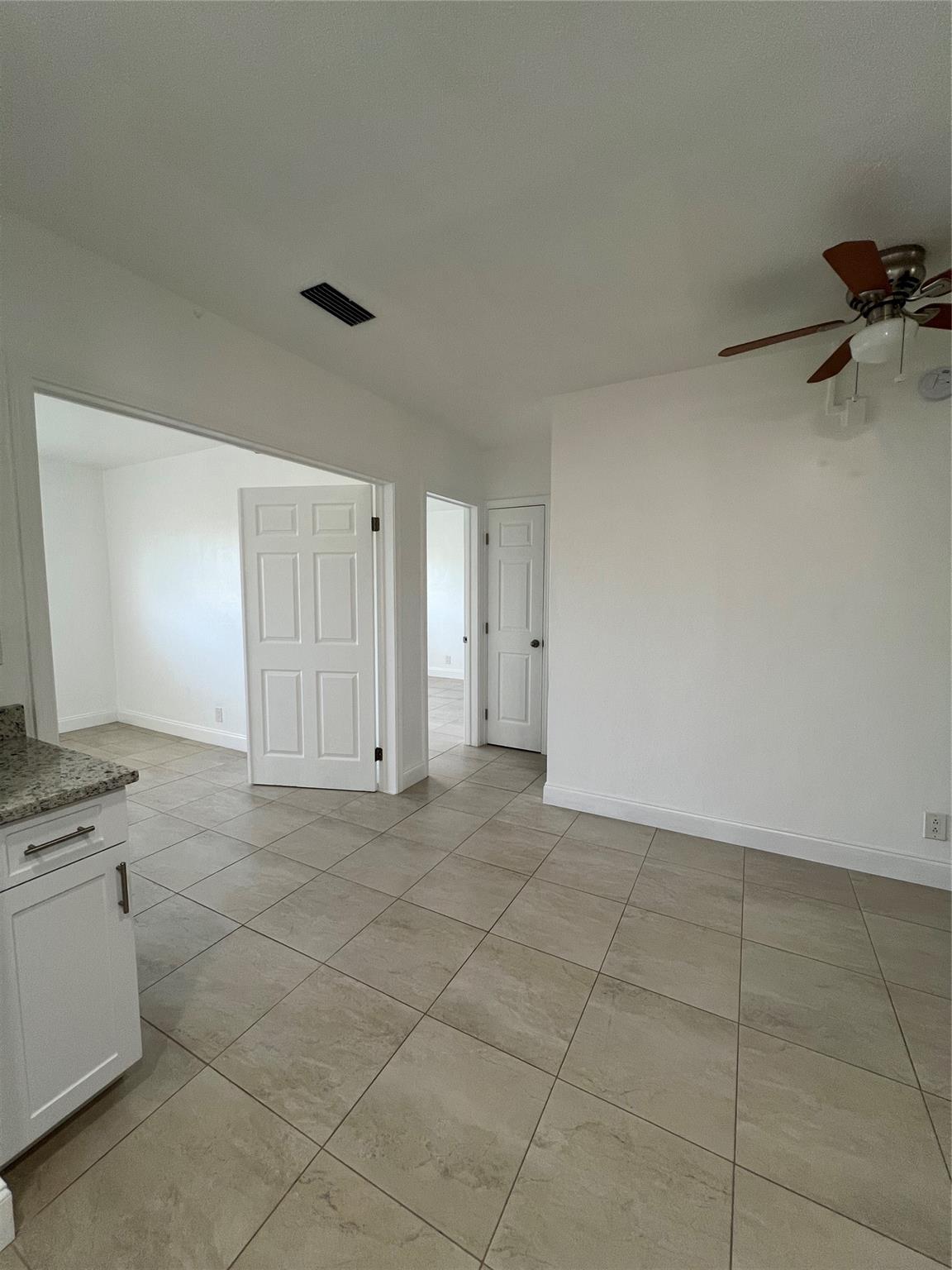 Coral Ridge Comm Blvd Add - Residential Lease