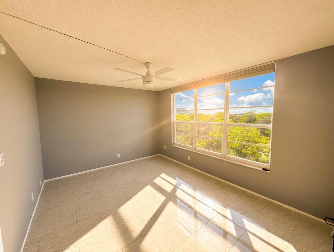 NO 60 PALM-AIRE COUNTRY CLUB - Residential