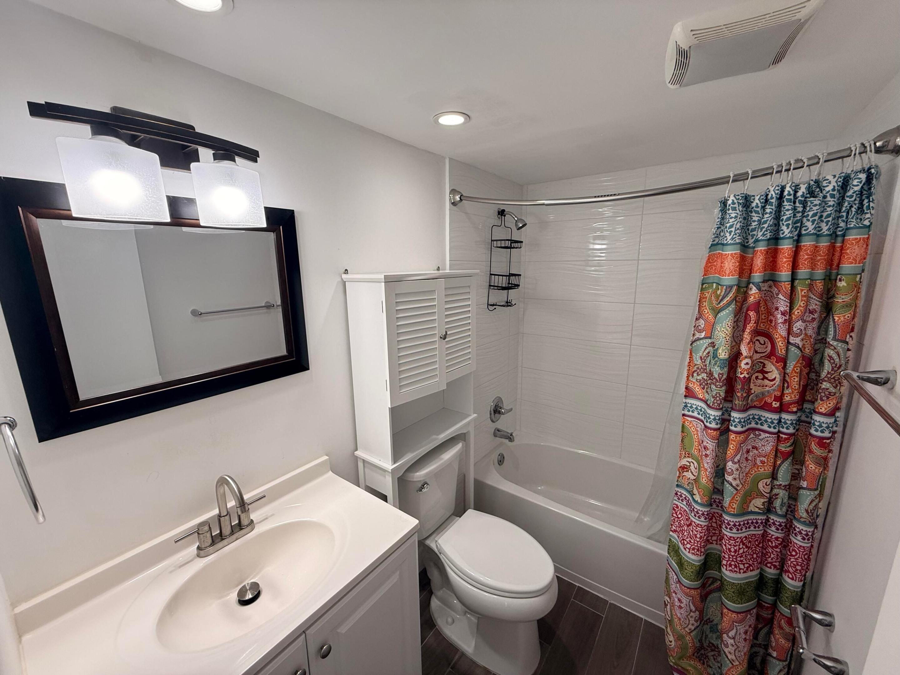 NO 60 PALM-AIRE COUNTRY CLUB - Residential