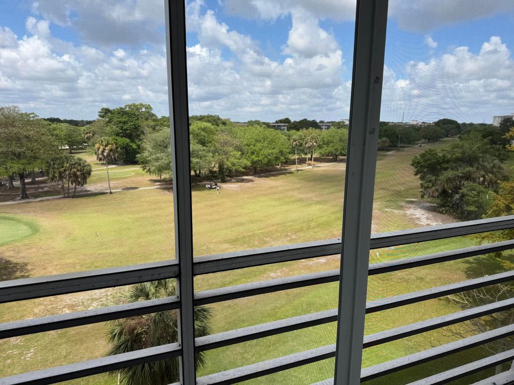 Photo of 605 Oaks Drive #602, Pompano Beach, FL 33069 (MLS # B26008373)