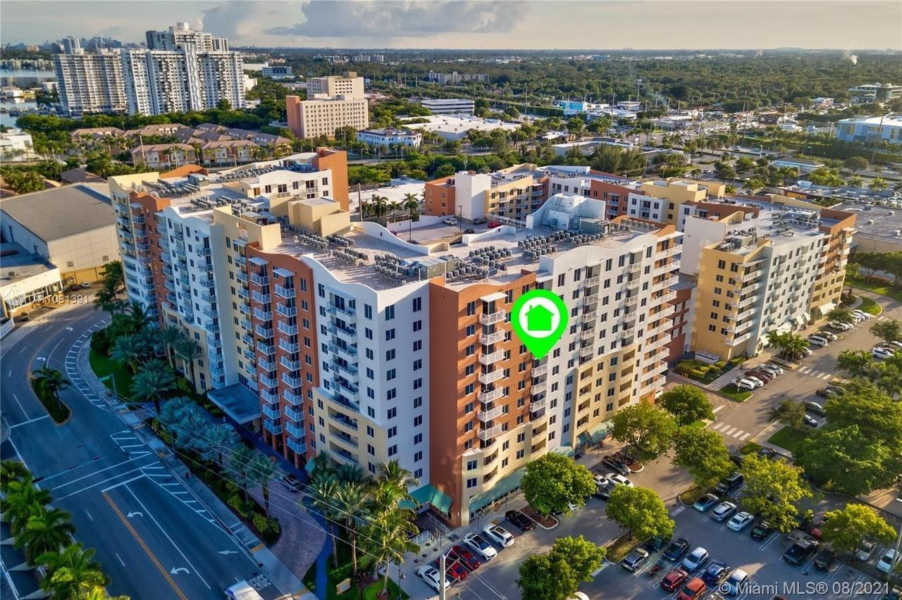 VENTURE AT AVENTURA EAST - Residential