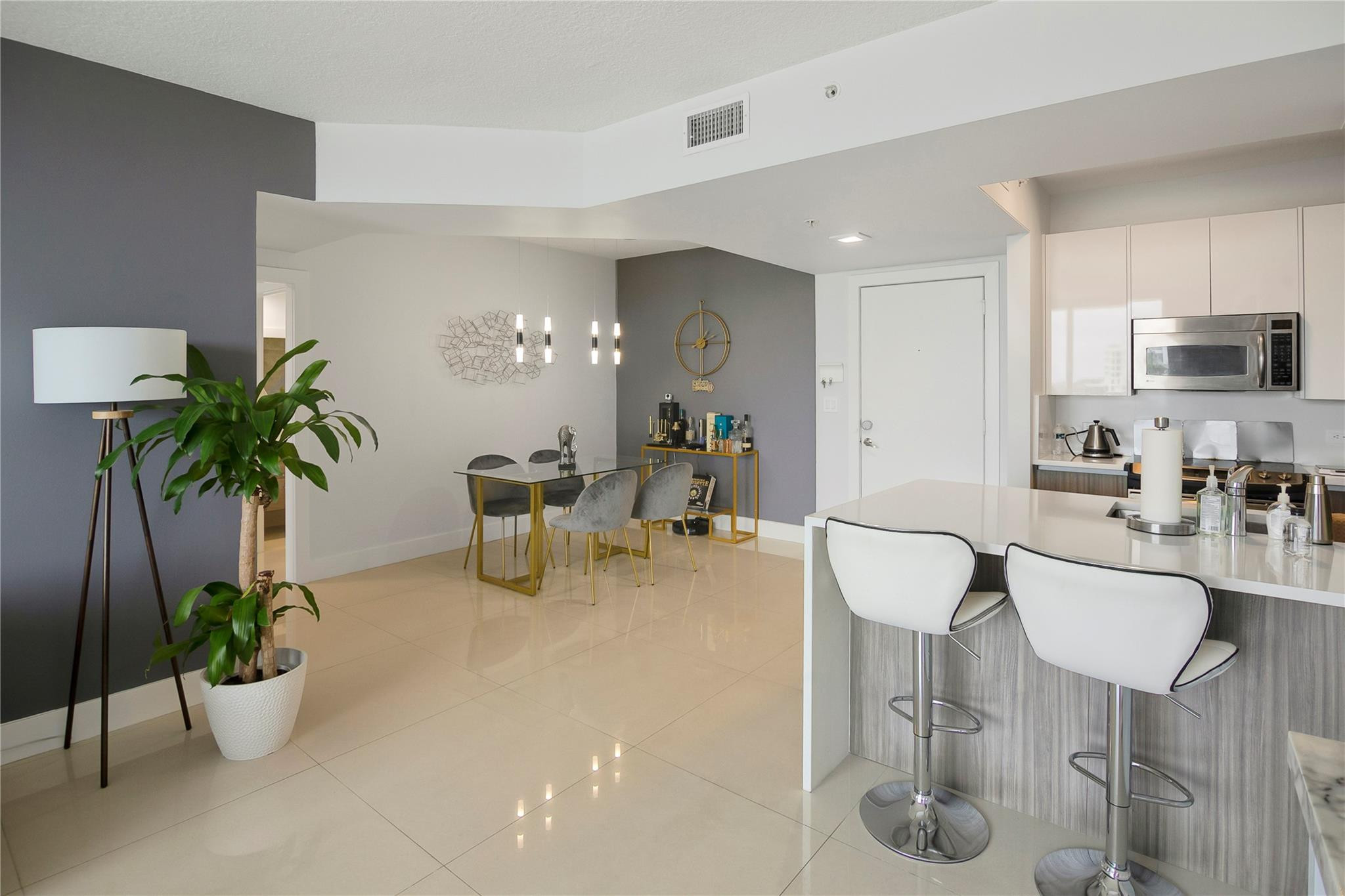 VENTURE AT AVENTURA EAST - Residential