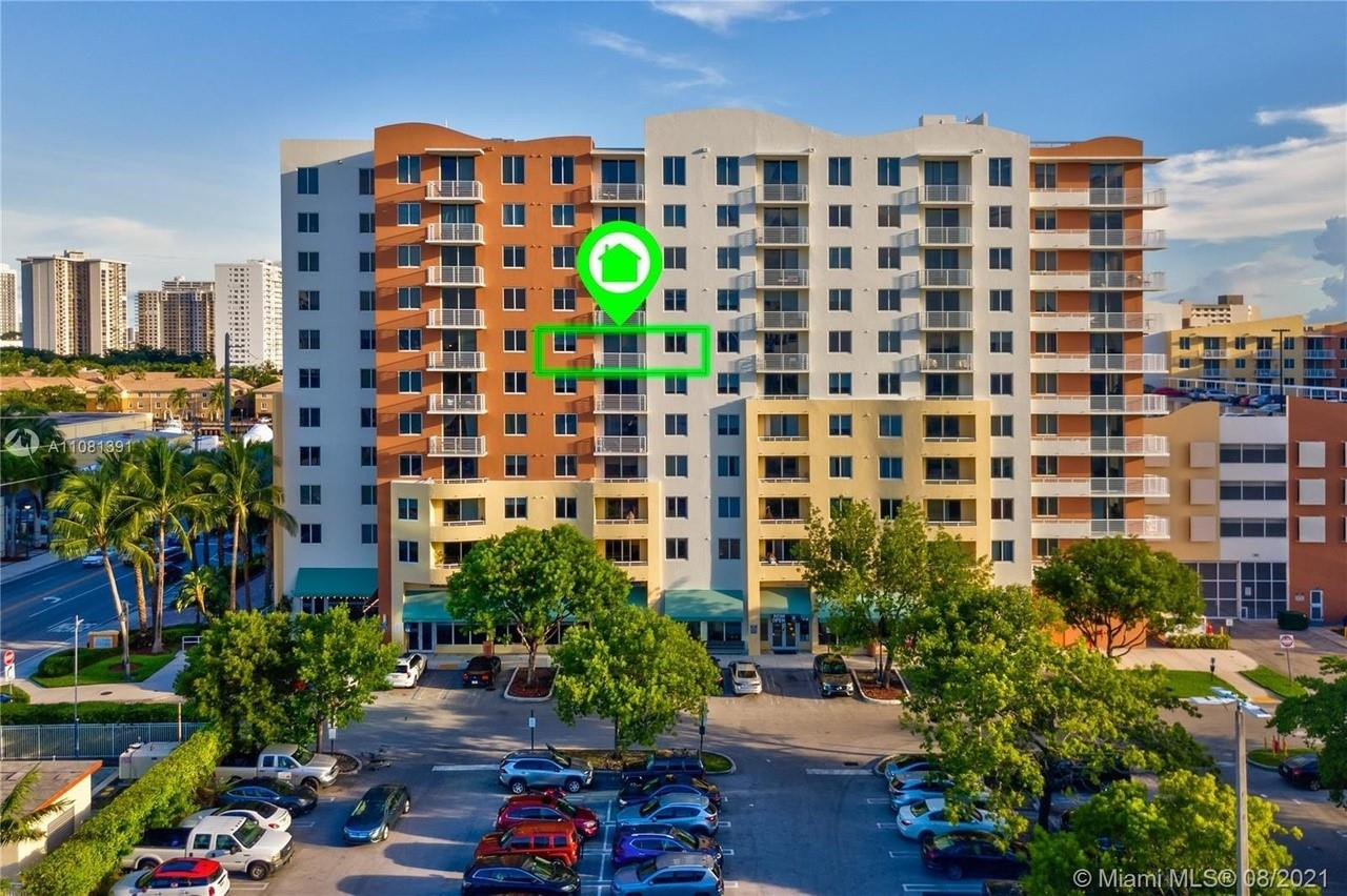VENTURE AT AVENTURA EAST - Residential