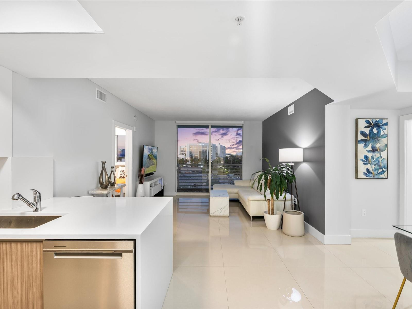 VENTURE AT AVENTURA EAST - Residential