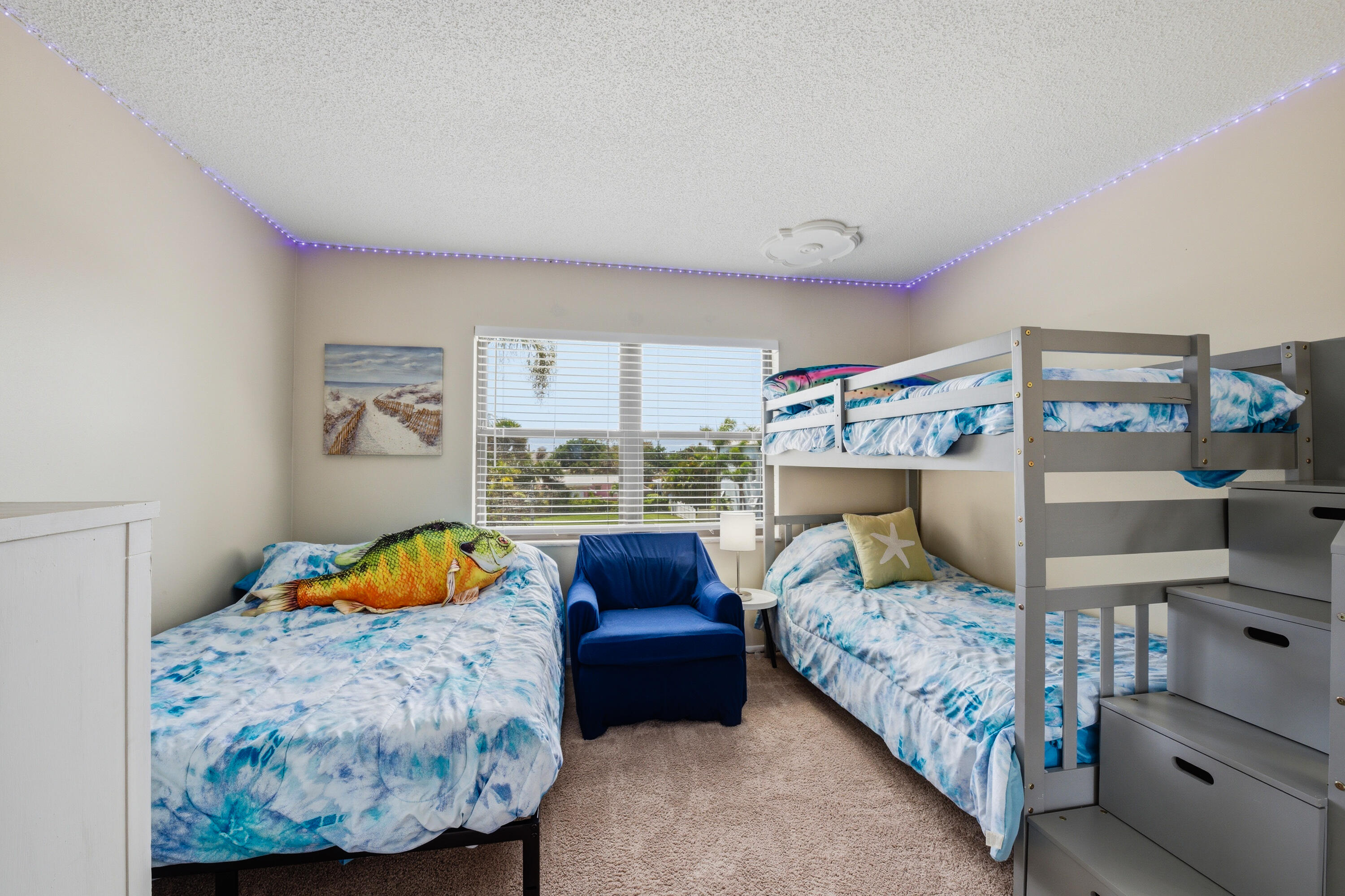 LA ENTRADA DEL MAR CONDOMINIUM - Residential