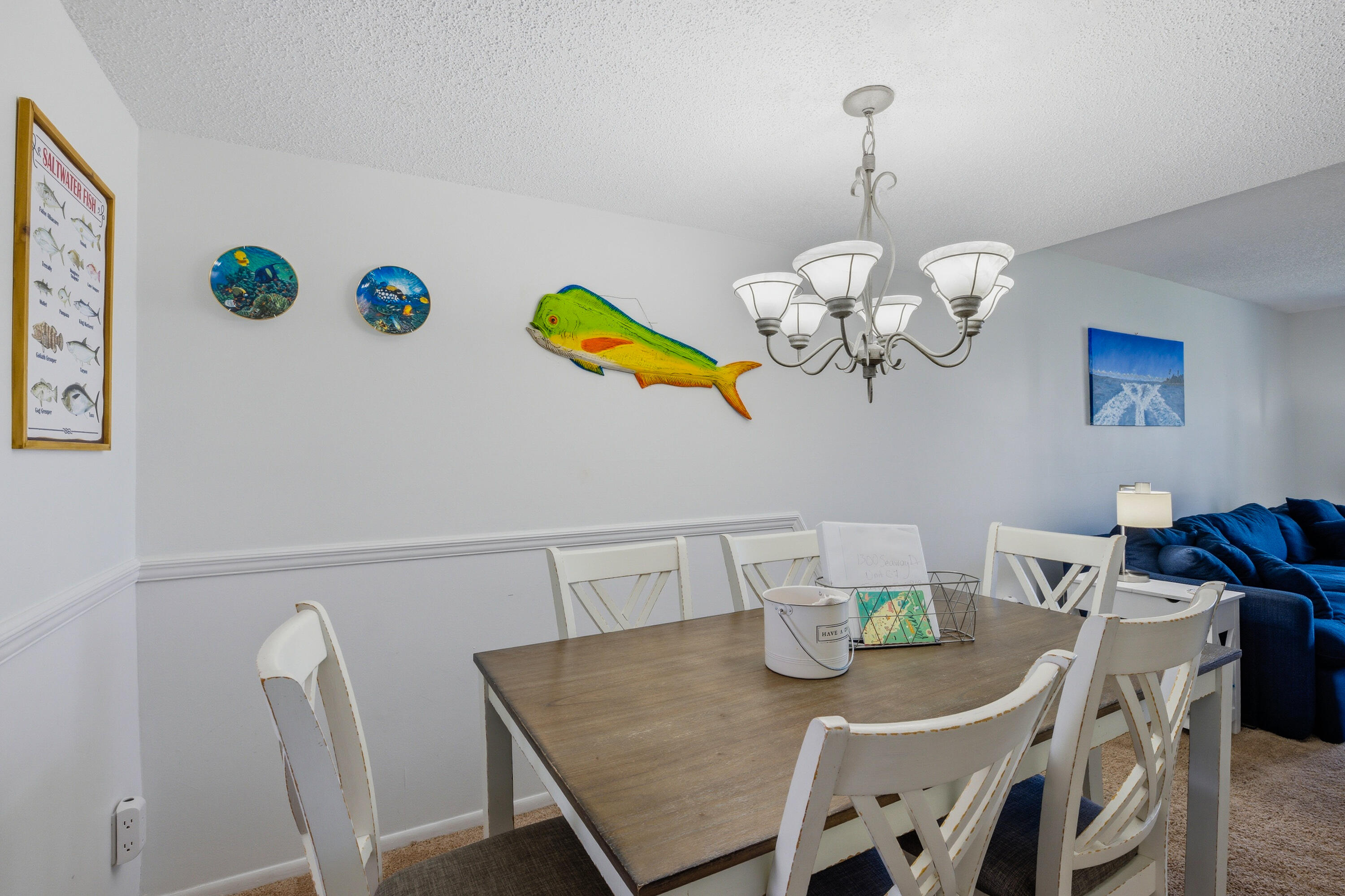 LA ENTRADA DEL MAR CONDOMINIUM - Residential