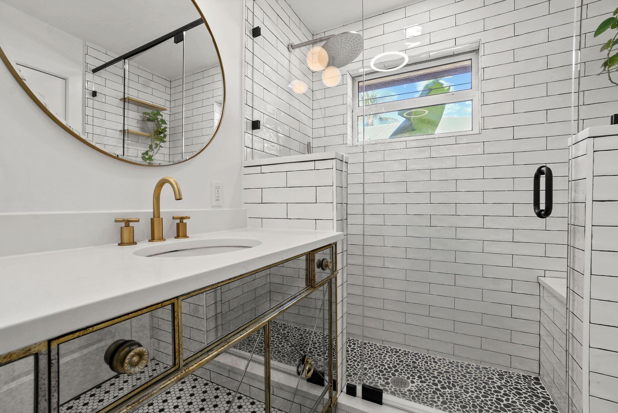 FOREST HILLS - Residential Lease