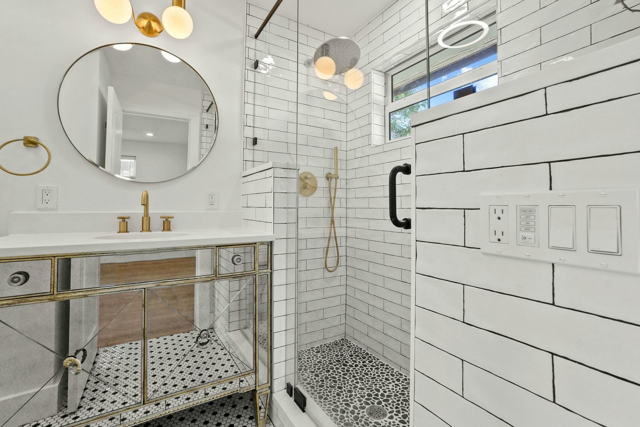 FOREST HILLS - Residential Lease