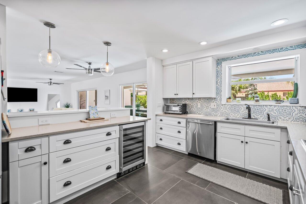 FOREST HILLS - Residential Lease