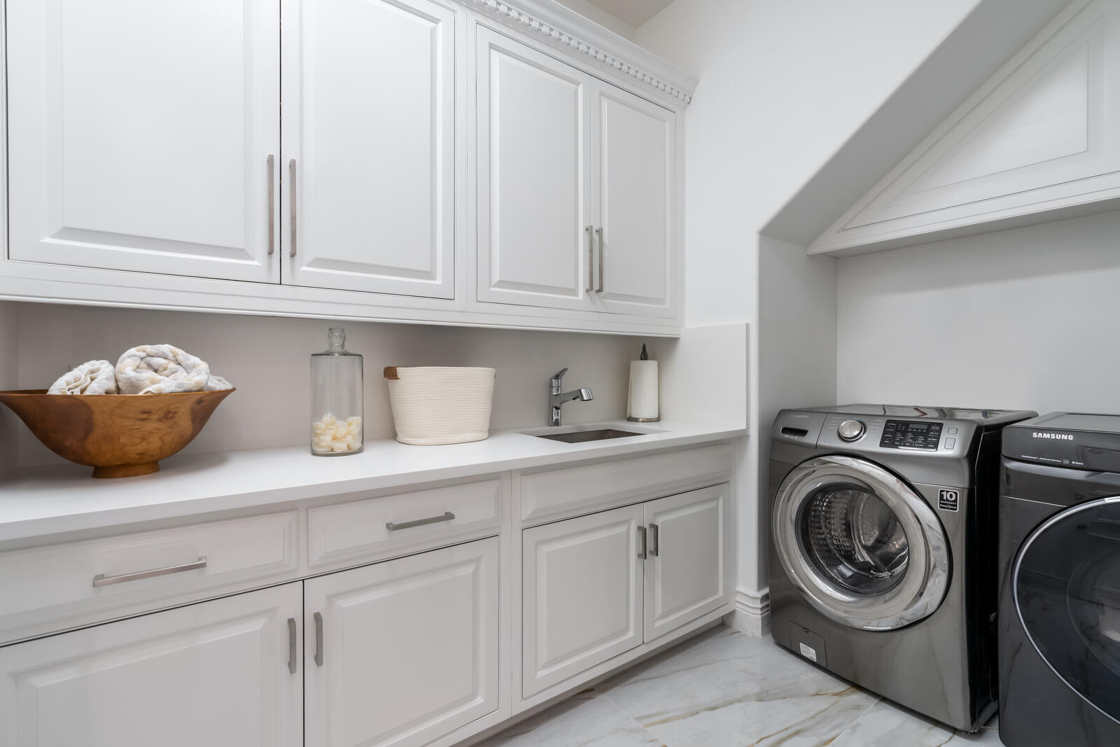 SANCTUARY - Residential