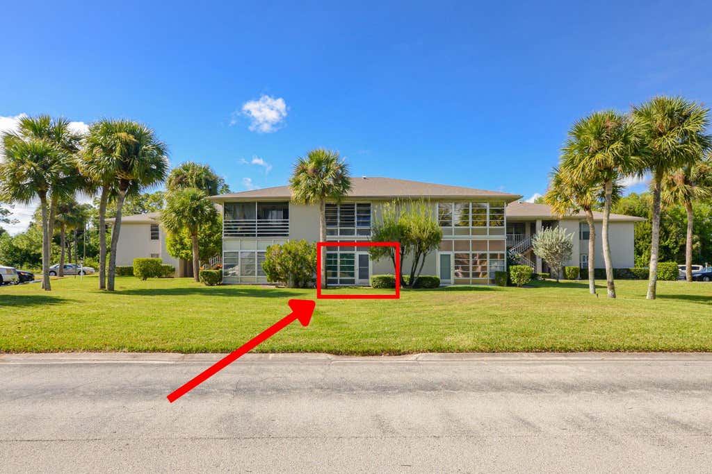 Photo of 4 Lake Vista Trail #104, Port Saint Lucie, FL 34952 (MLS # R10935414)