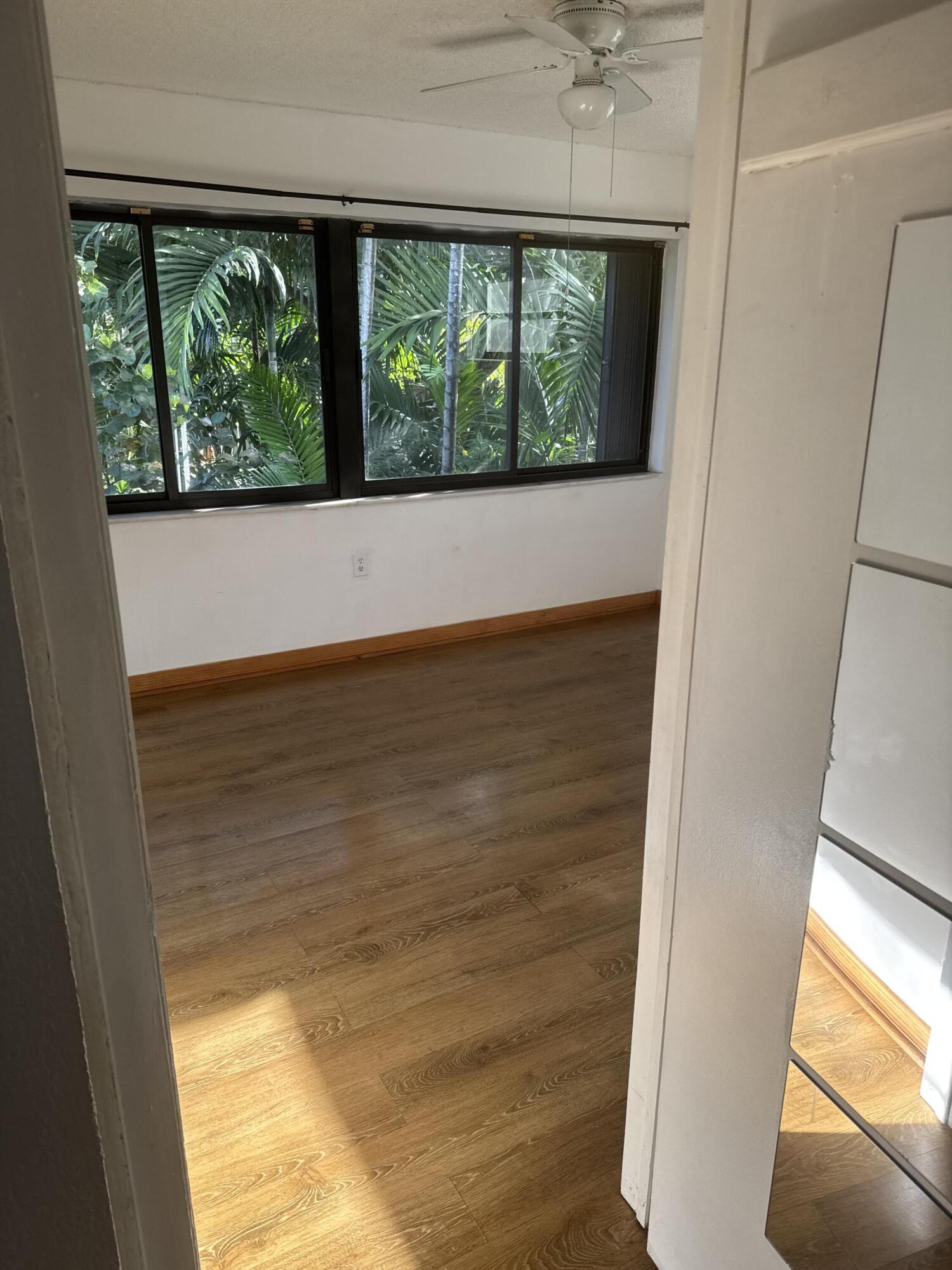 SNUG HARBOR - Residential