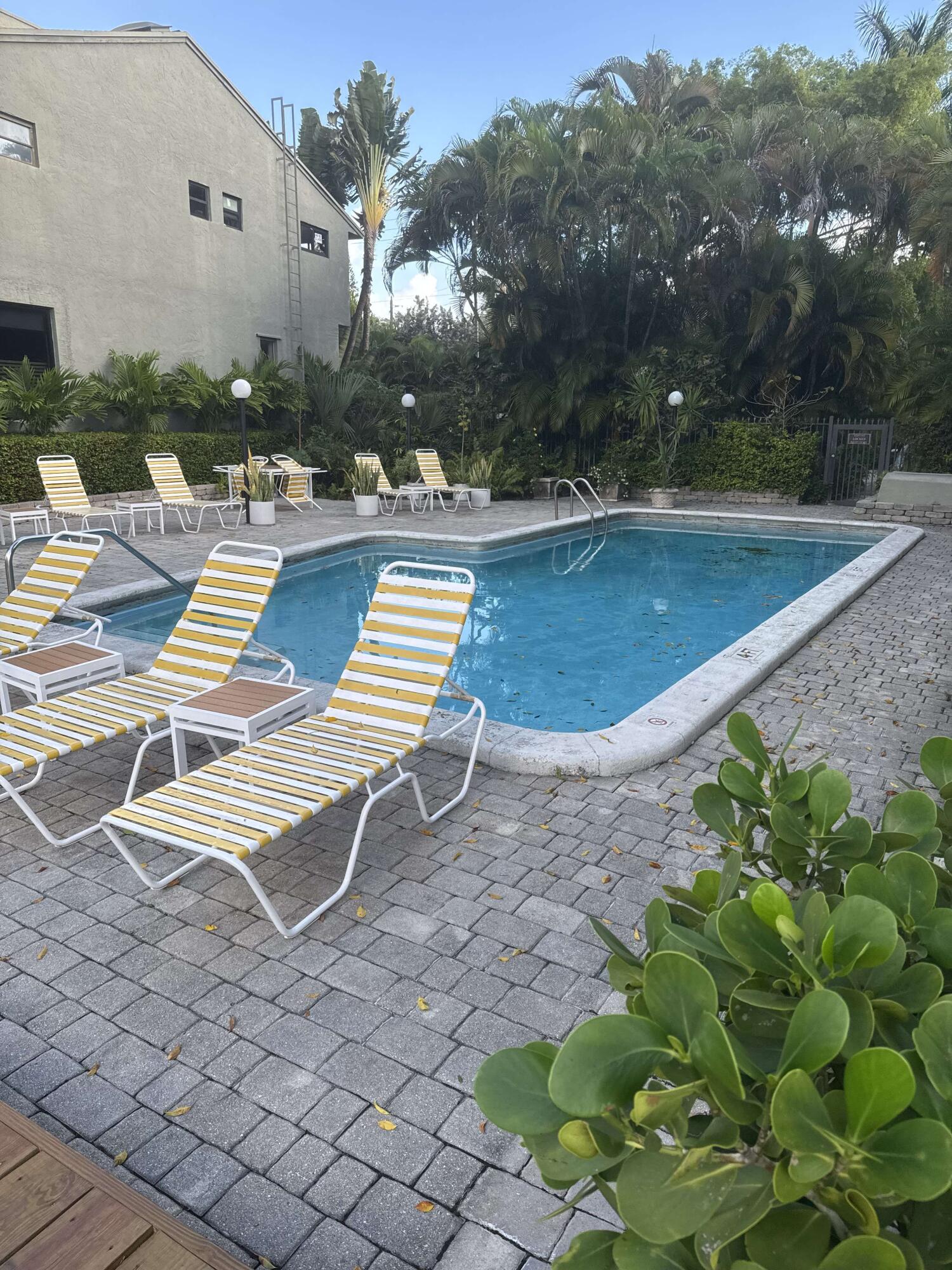 SNUG HARBOR - Residential