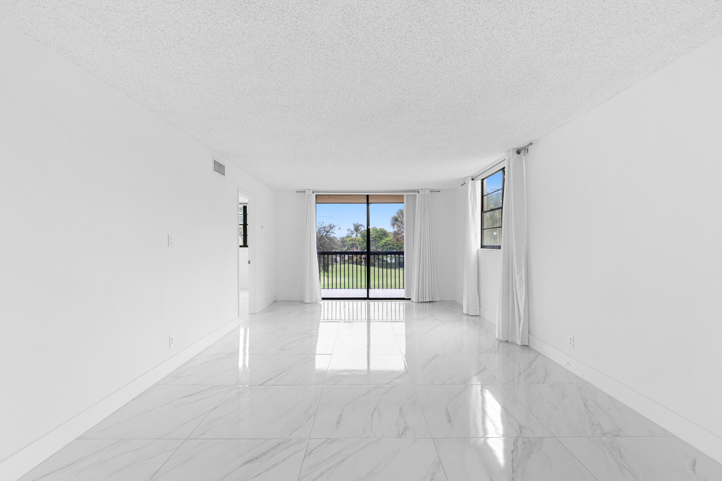 2440 DEER CREEK COUNTRY CLUB Boulevard 307-C