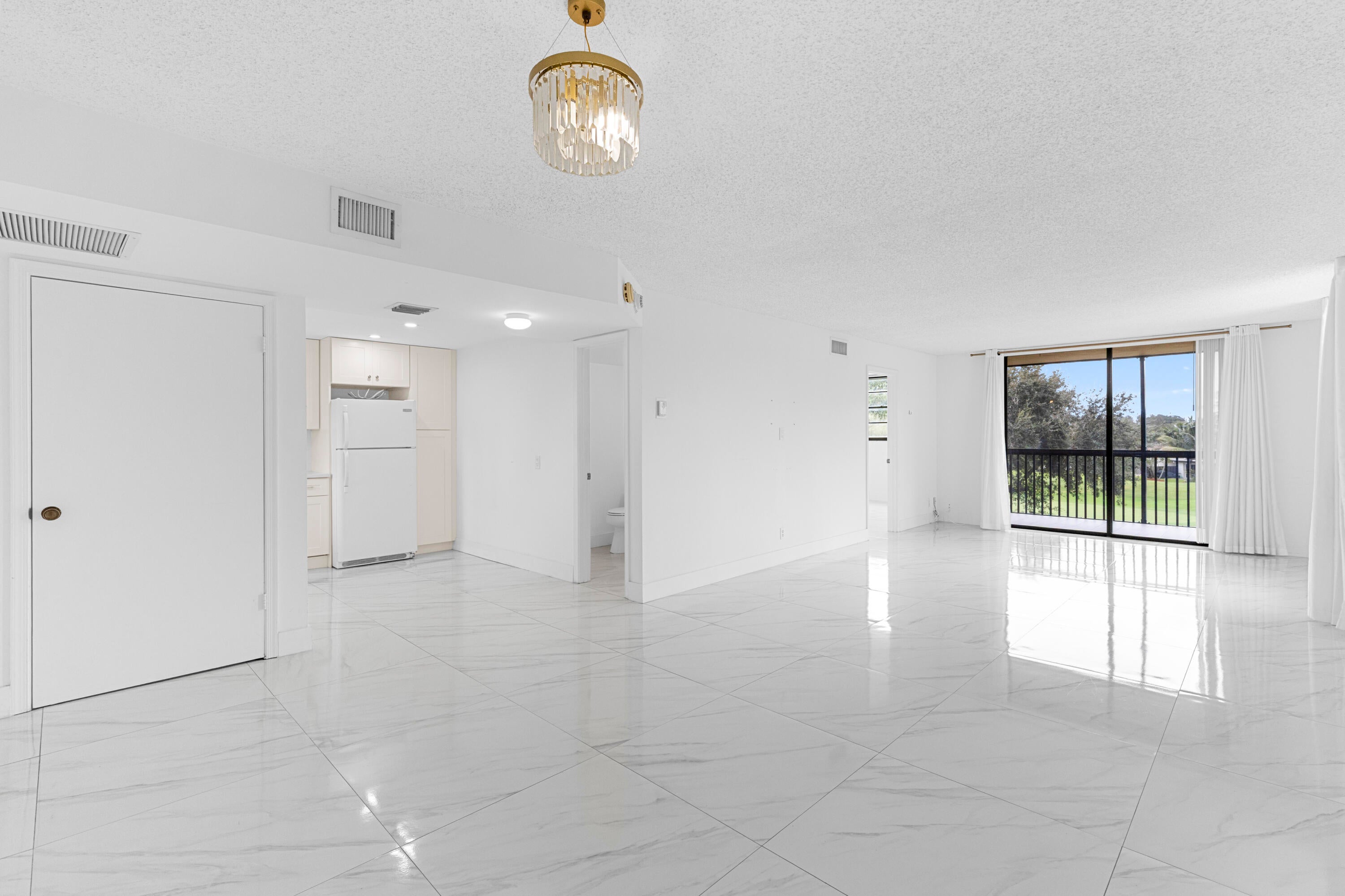 2440 DEER CREEK COUNTRY CLUB Boulevard 307-C