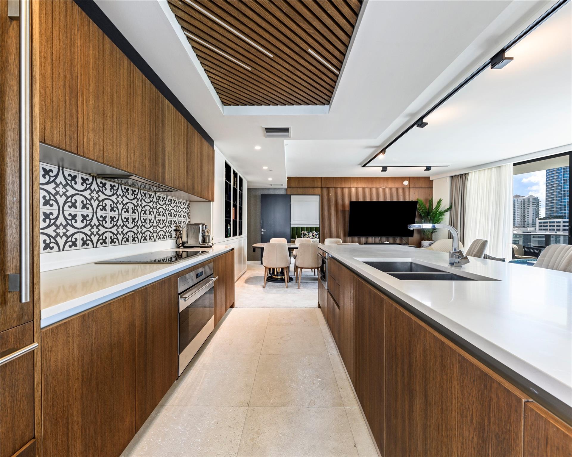 801 SMA RESIDENCES CONDO - Residential