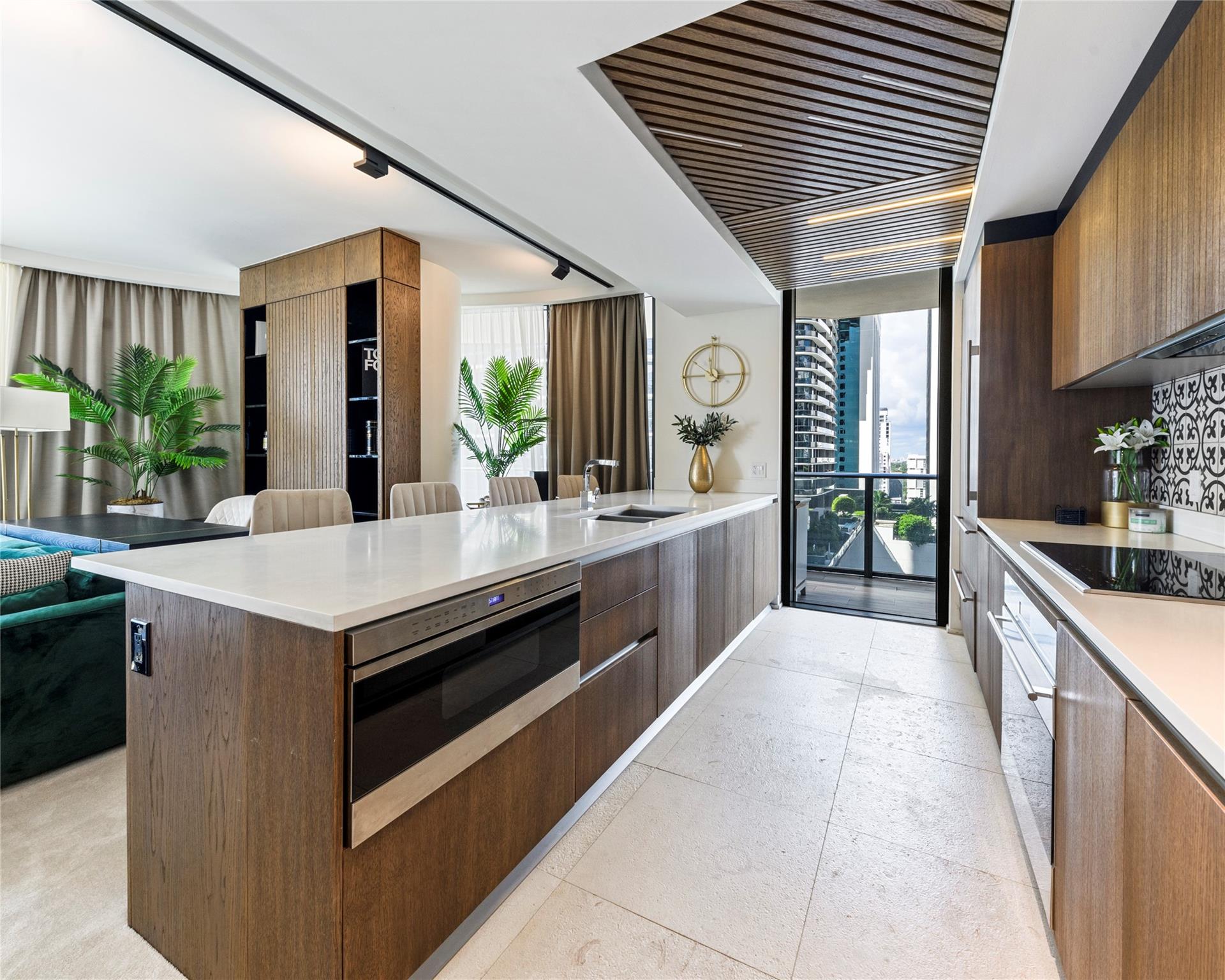 801 SMA RESIDENCES CONDO - Residential