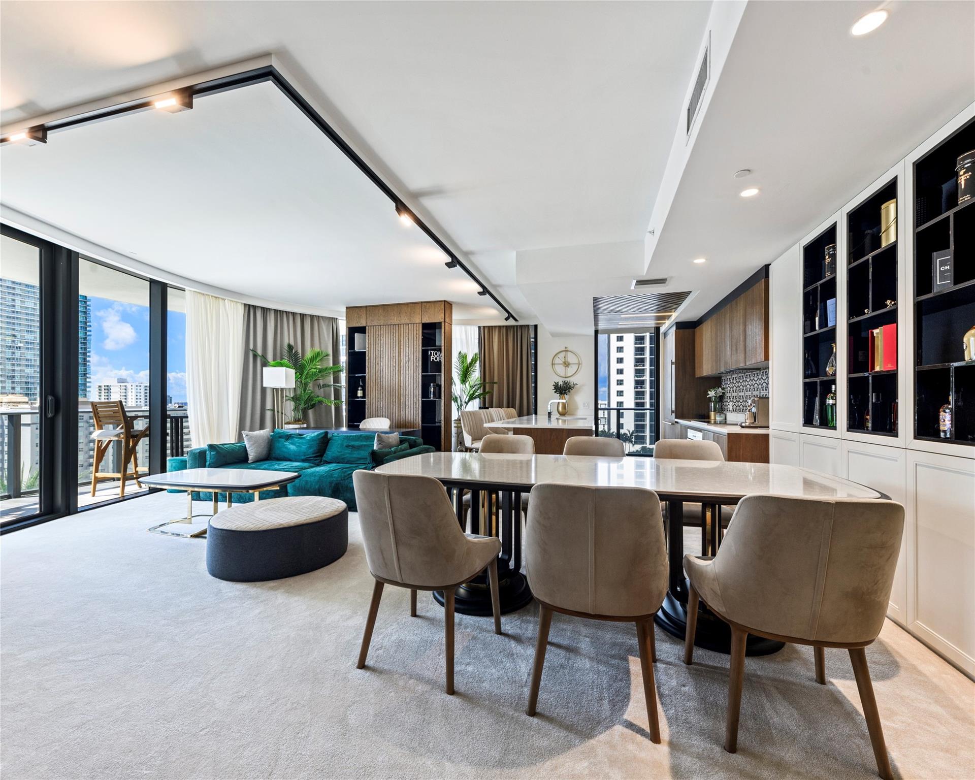 801 SMA RESIDENCES CONDO - Residential