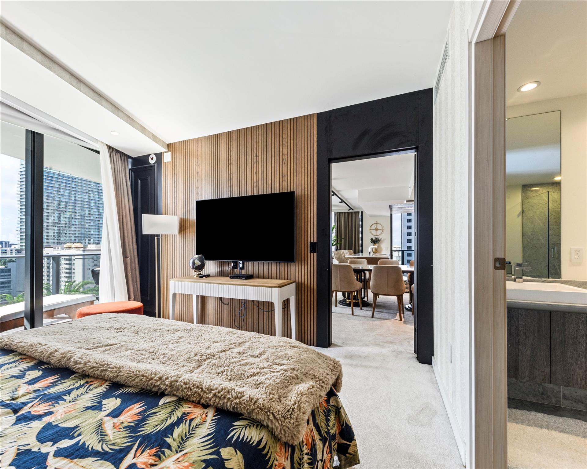 801 SMA RESIDENCES CONDO - Residential