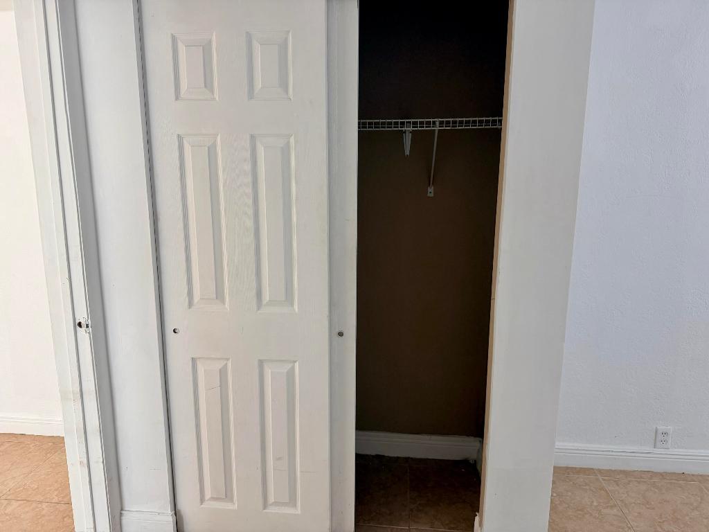 ESTATES OF SOUTH PALM BEACH ADD 1 - Residential Lease