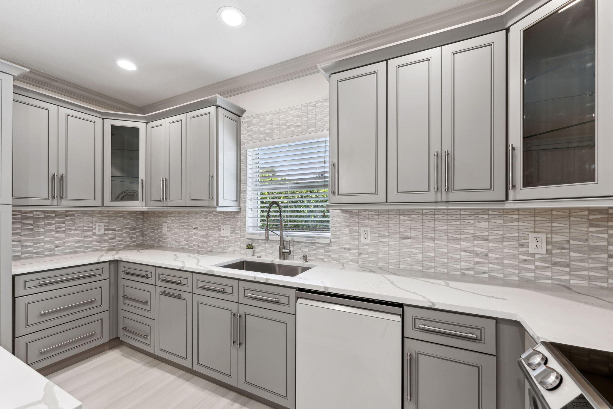 SOUTHRIDGE - Residential Lease