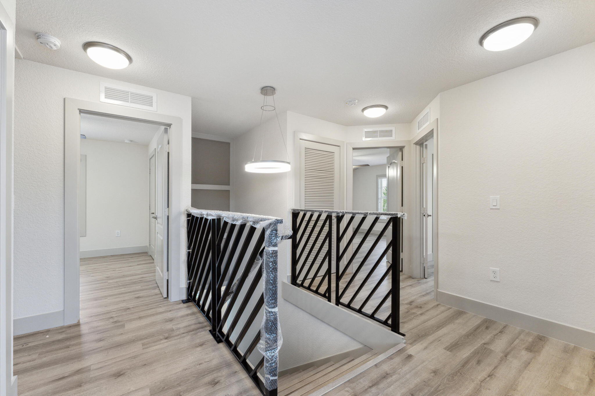 SOUTHRIDGE - Residential Lease