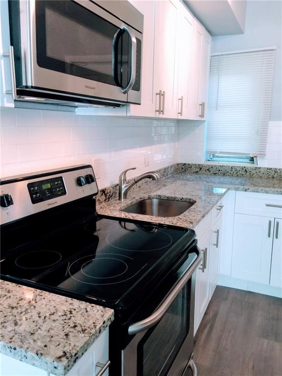 Hollywood 1-21 B - Residential Lease