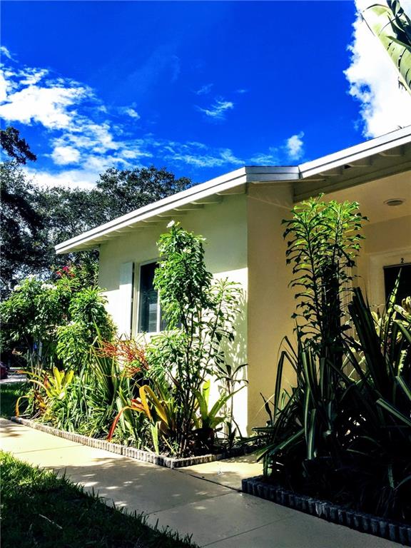 Hollywood 1-21 B - Residential Lease